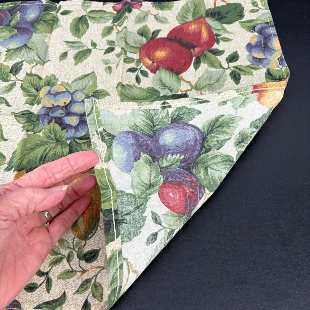 Cloth Napkins Lot of 5 Fruit Print Harvest Farmhouse 16x16 Fall Harvest Country